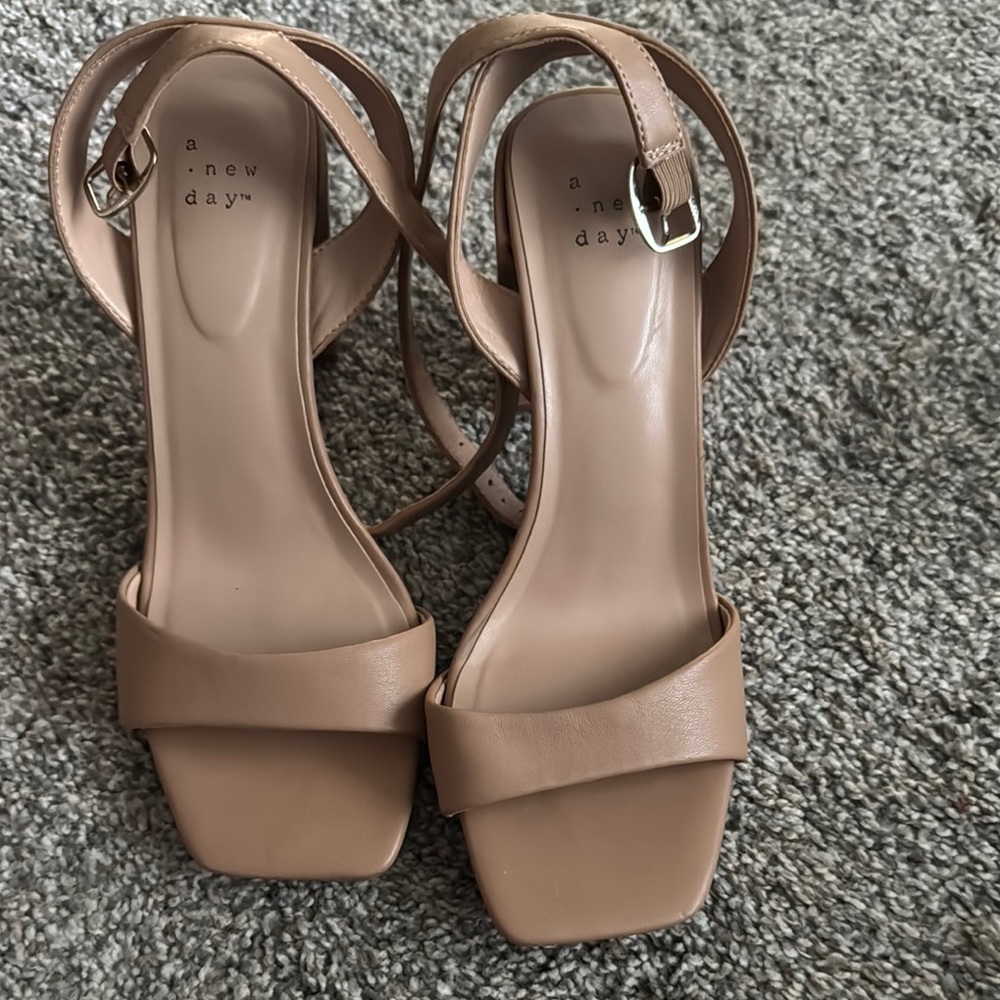 A New Day Women's Tan Sandals